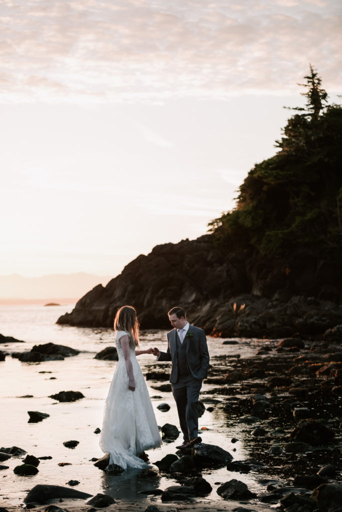 Tofino-weddings
