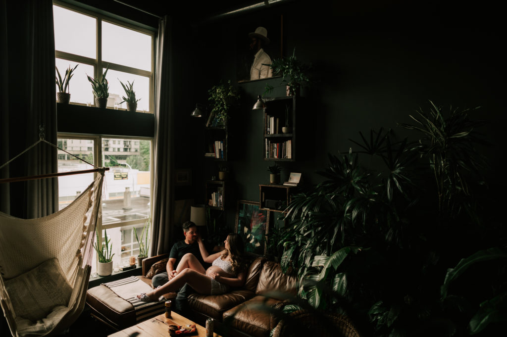 Loft Garden Oasis cheeky maternity shoot | Vancouver Maternity Photographer - The Cheeky Club