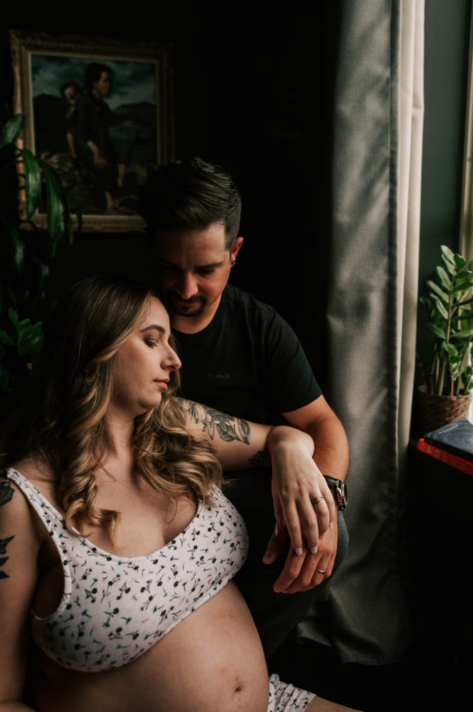 Loft Garden Oasis cheeky maternity shoot | Vancouver Maternity Photographer - The Cheeky Club